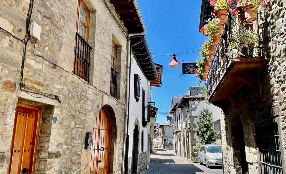 Calle de Santa María de Cacabelos