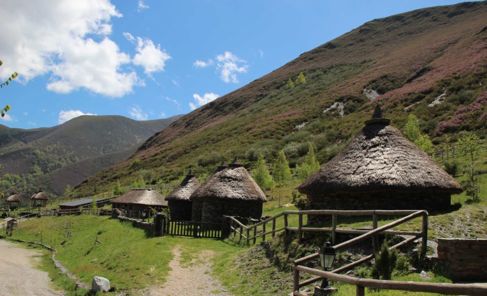 Cabañas del castro de chano