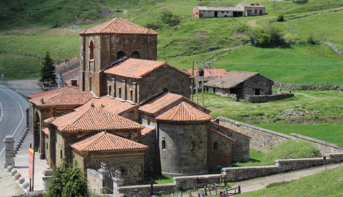 Vista general de la iglesia