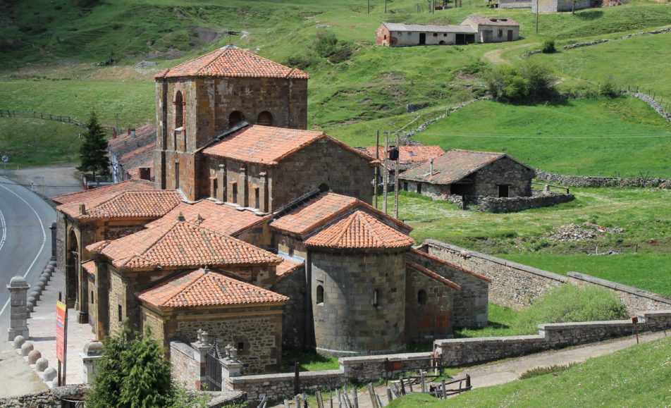 Vista general de la iglesia