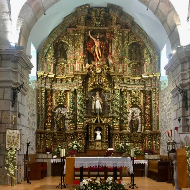 Interior de la iglesia