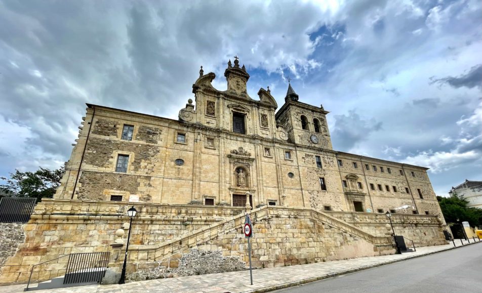 Vista de la iglesia