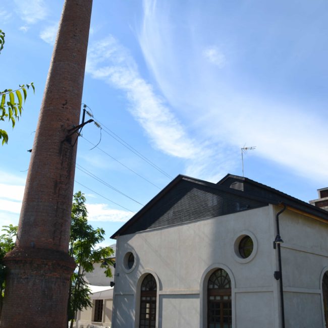 Torre exterior del museo