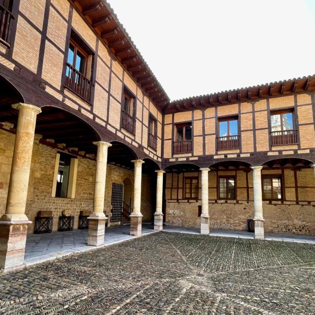 Palacio Episcopal de León