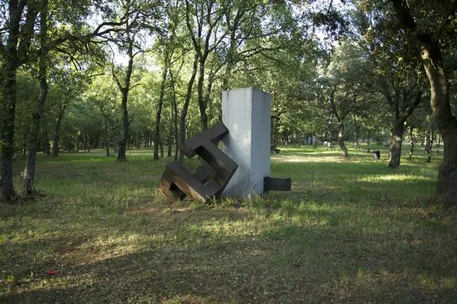 Escultura en Monte de San Isidro