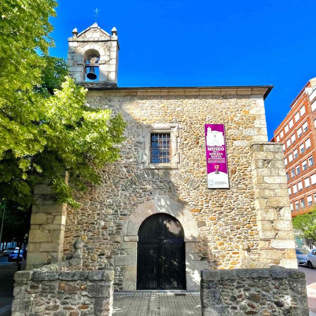 Fachada de la ermita